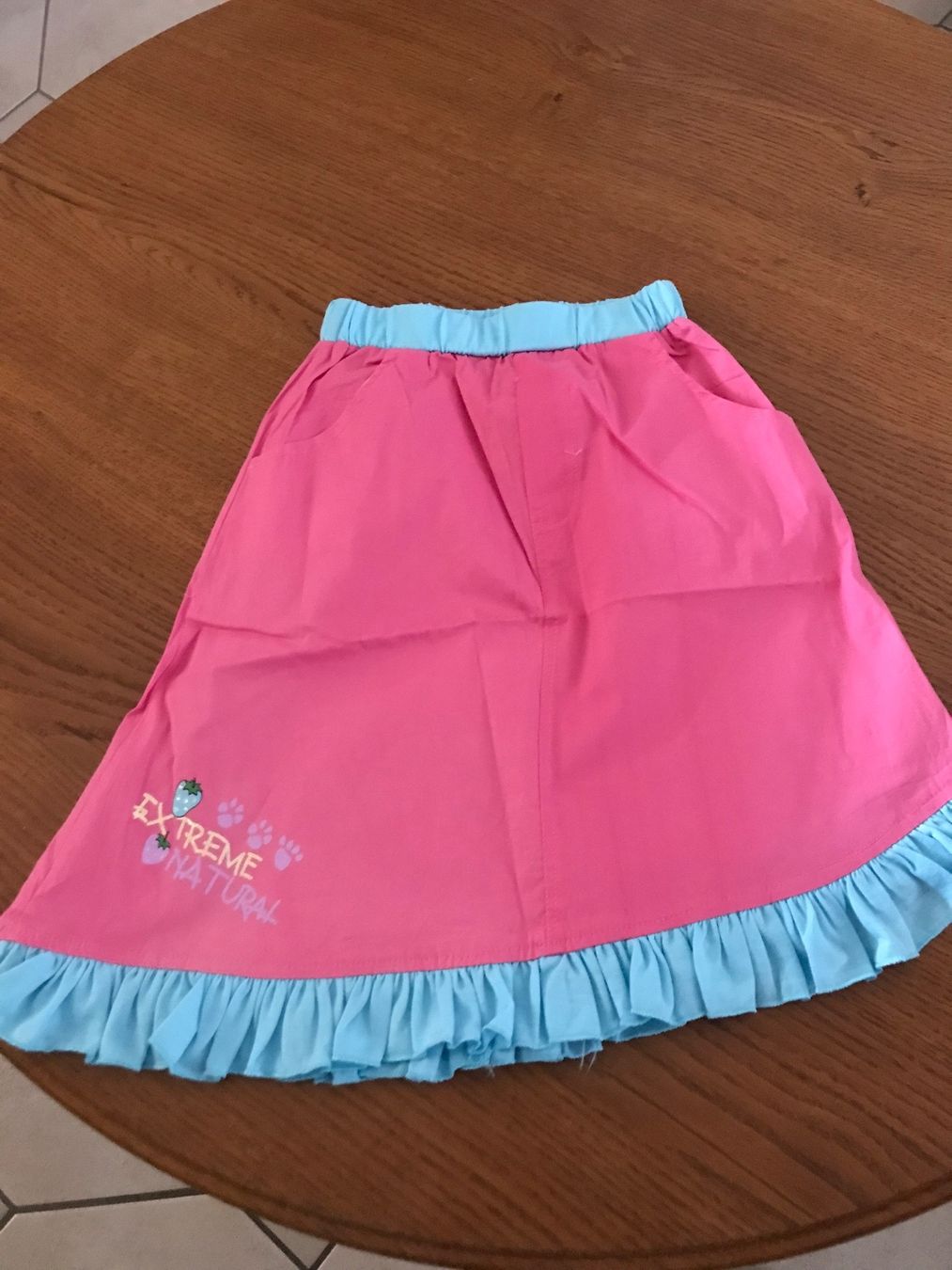 Vestiti & Gonne: Jupe fille – Usato da Montsevelier venduto da ber_88db