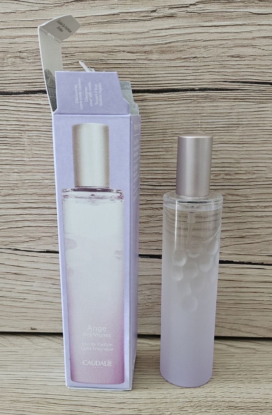 Caudalie Profumi & Eau de Toilette: CAUDALIE Eau de Parfum Ange des Vignes 50ml – Nuovo (secondo la descrizione) da Bex venduto da Villy_Wolf