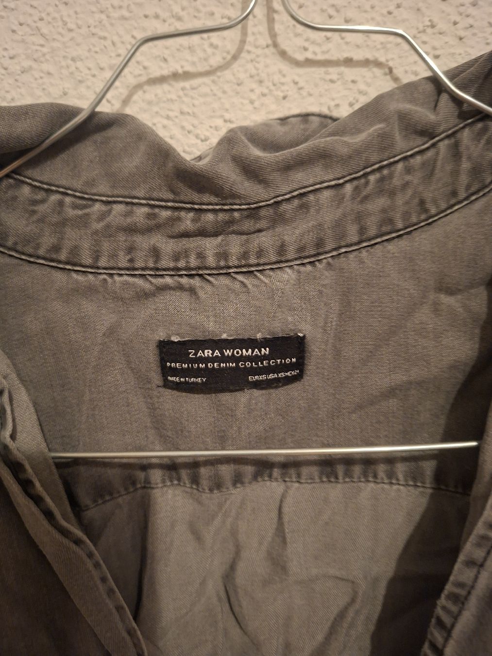 Zara Camicette: Zara Hemd Grau, Gr. XS – Usato da Lengwil venduto da Gastman45 2