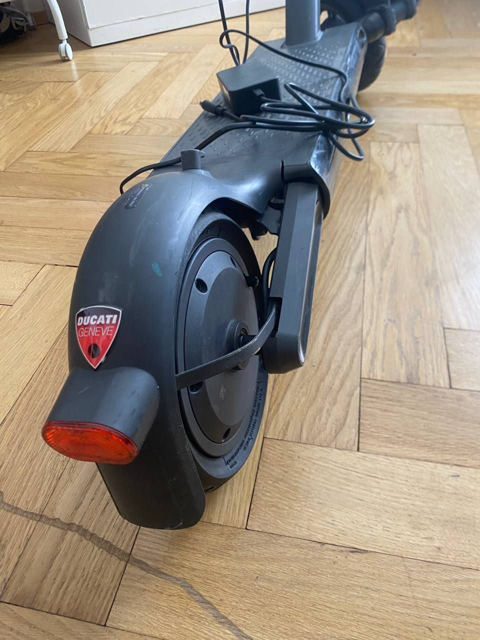 Scooter: trottinette électrique  – Usato da Lausanne venduto da nii_q8nl 4