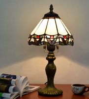 Lampe de table de style Tiffany ,  en verre teinté