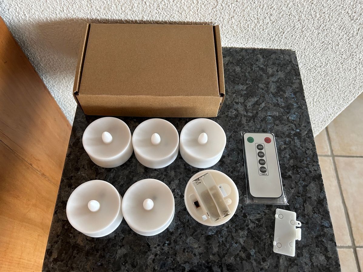 Candele: 6 neue LED Teelichter mit Timer+Fernbedienung AAA-Batterie – Nuovo (secondo la descrizione) da Beatenberg venduto da buy2you 2
