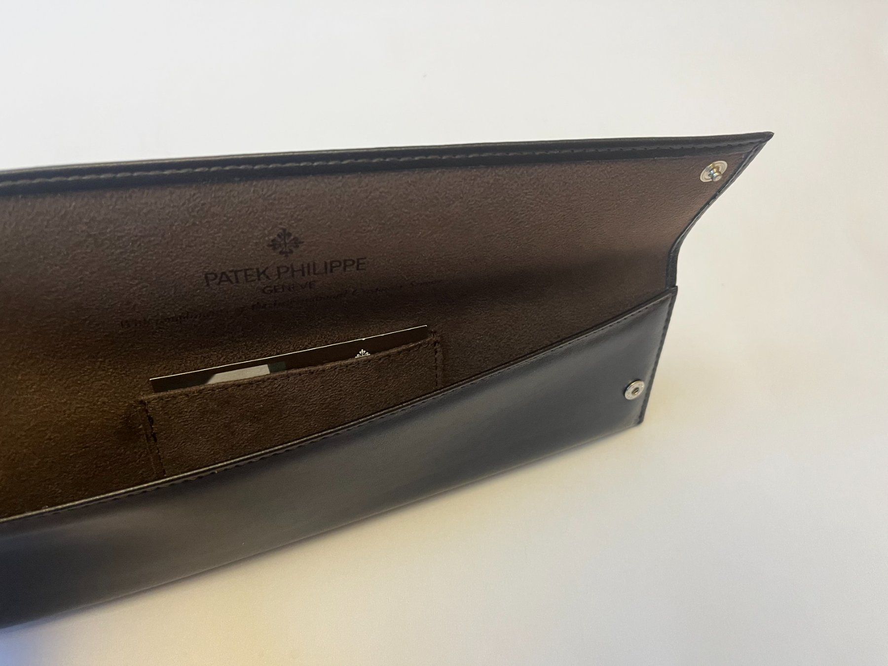 Patek Philippe Scatole porta orologi: Patek Philippe Reiseetui Leder Braun – Nuovo e nell'imballaggio originale da Winkel venduto da chschn97 4