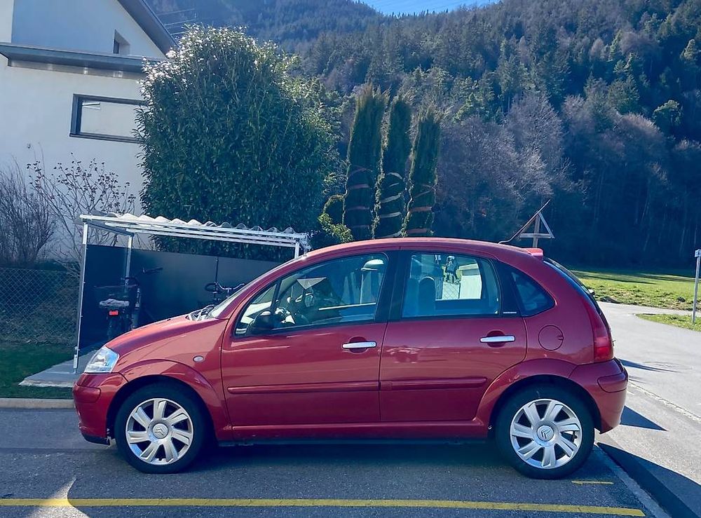 Citroën Automobili: Citroen C3 rot 1.4I – Usato da Rhäzüns venduto da nor_wm2l 2