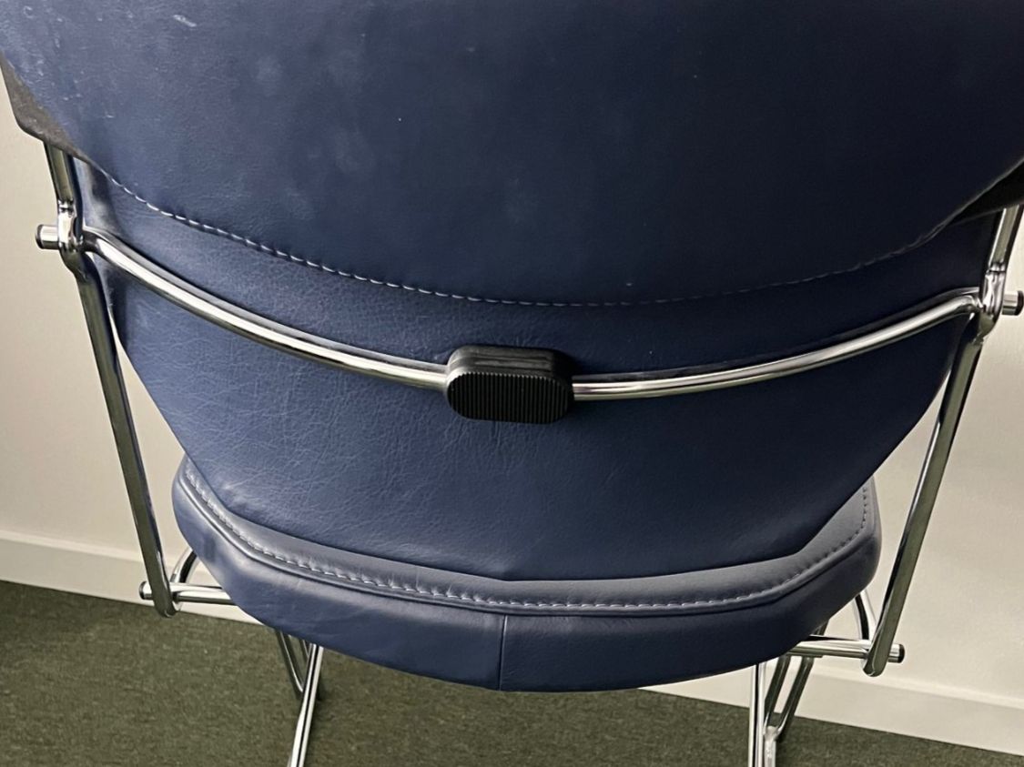 Giroflex Sedie: 10 Moderner Freischwinger Stuhl, Blau Leder, Giroflex! – Usato da Olten venduto da ELHANDEL 1