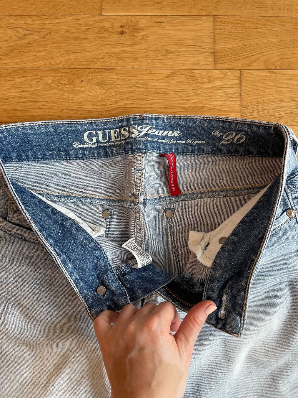 Guess Jeans: Guess jeans 26 size – Usato da Zug venduto da dim_np7l 1