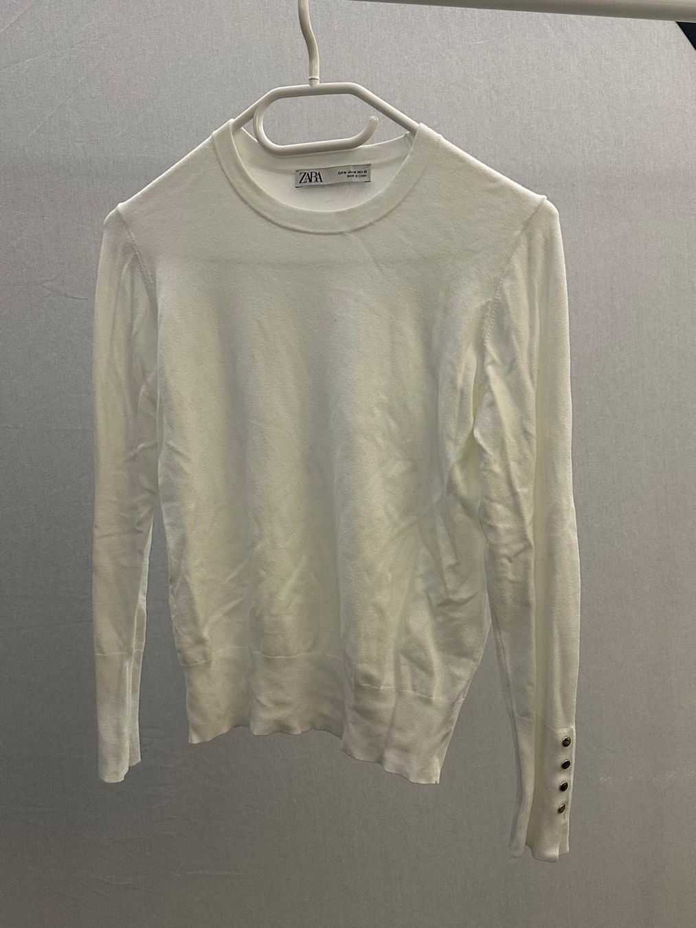 Zara Pullover & Sweatshirts: Edler Zara Strickpullover, Weiss, Gr. M, Top Zustand! – Gebraucht aus Wollerau von Poschro68