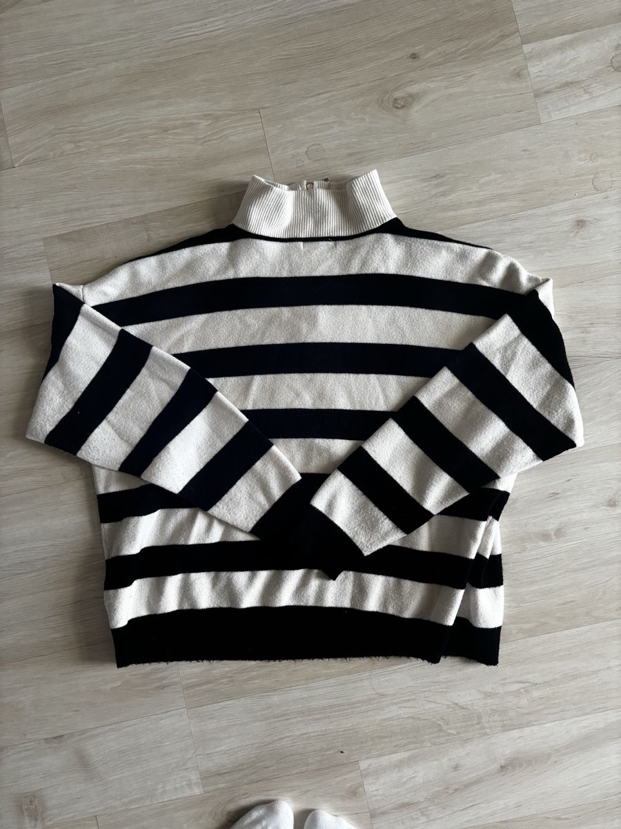Stradivarius Pulls & Sweat-shirts: Stradivarius Zip-up Pullover Grösse L – D'occasion à Gossau SG par sve_99rn 1