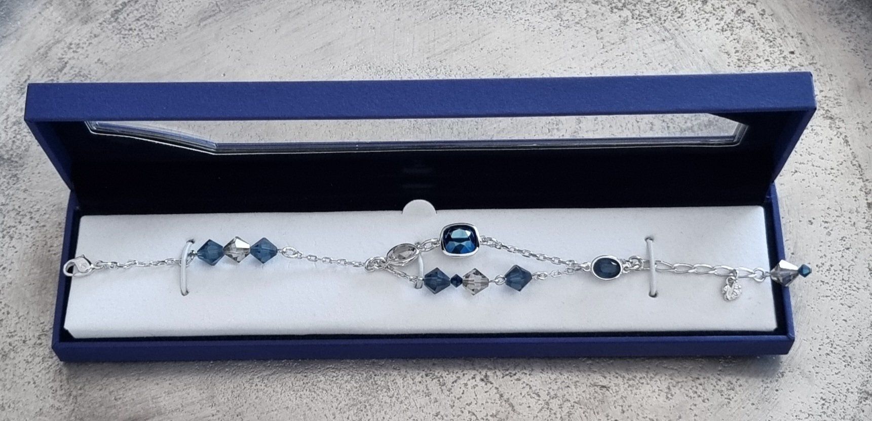 Swarovski Bracciali & Braccialetti: ORIGINAL Swarovski  Armband – Nuovo e nell'imballaggio originale da Frauenfeld venduto da Bleeddragon