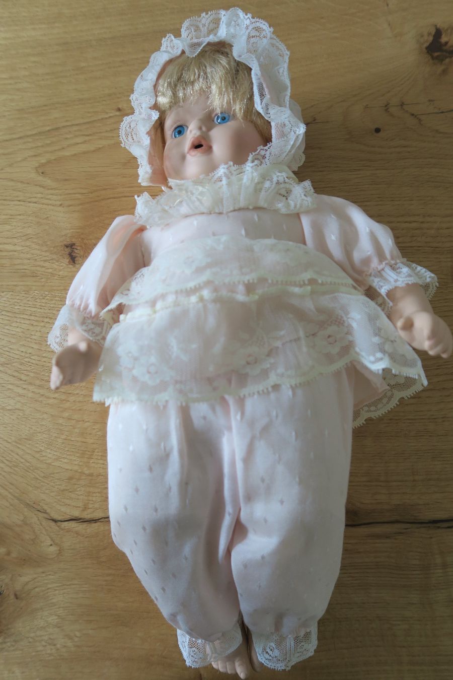 Bambole: Wunderschöne Puppe – Usato da Bubendorf venduto da Ice99