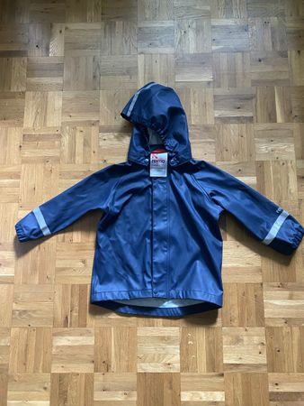 Kaum gebrauchte Regenjacke Kinderjacke von Reima Gr 98