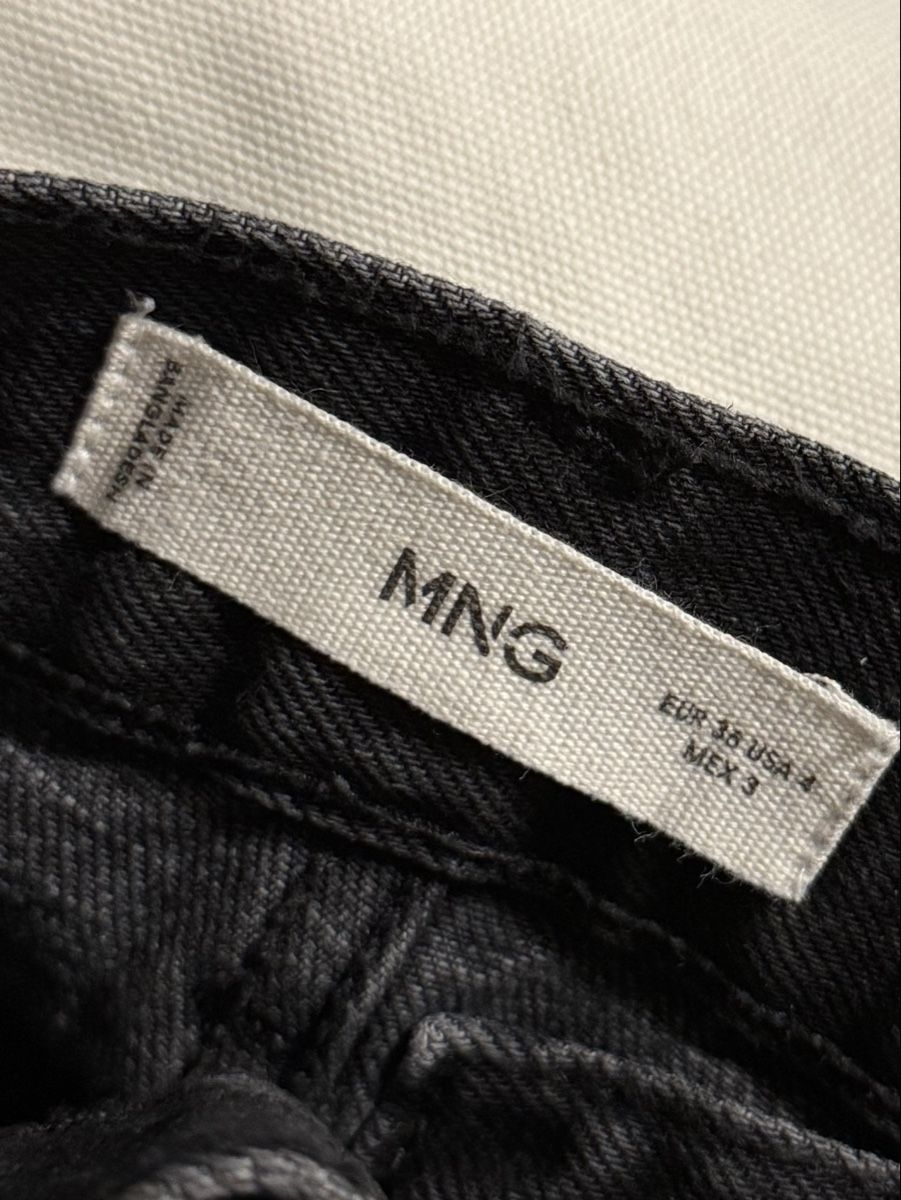 Mango Jeans: Short Mango noir, taille 36 – Nuovo (secondo la descrizione) da Châtelaine venduto da nan_j75j 2