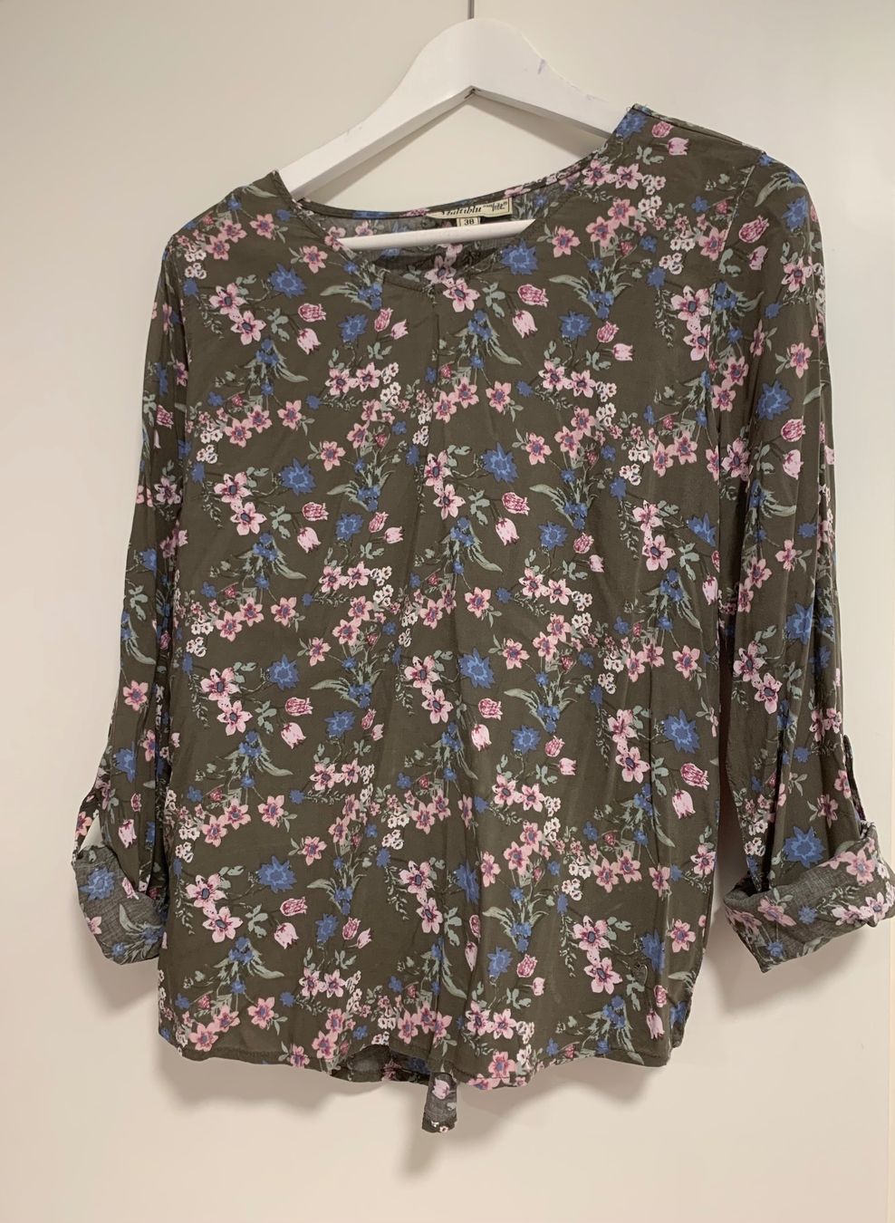 Blusen: Damen Bluse Gr. 38 – Gebraucht aus Embrach von Bdennis