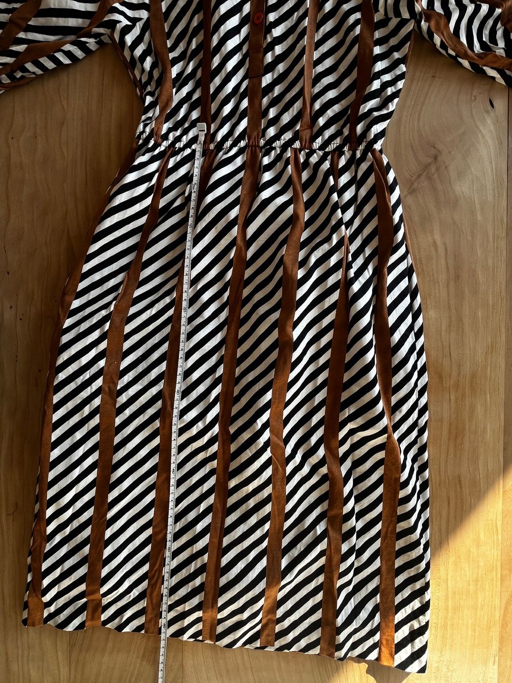 Akris Vestiti: Kleid AKRIS, VINTAGE, Streifenmuster – Usato da Horw venduto da Pem1278 4