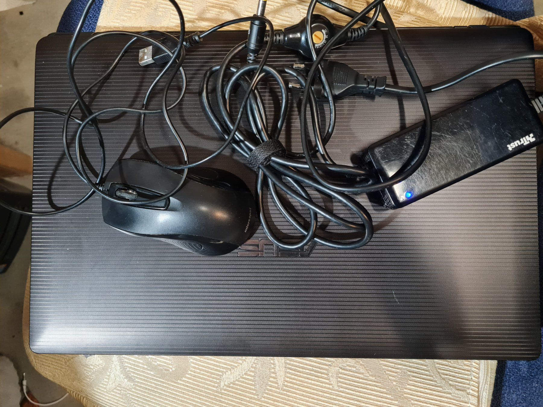 Asus Notebook: portable ASUS – Difettoso da Ecublens VD venduto da peca05 2