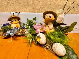 Frühlingsdeko mit Enten und Eiern, Tischdeko, Top Zustand