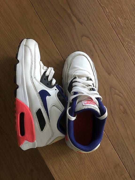 Nike Scarpe da donna: Nike Air Max 90 gr 37,5 – Usato da Effretikon venduto da mausi212 1