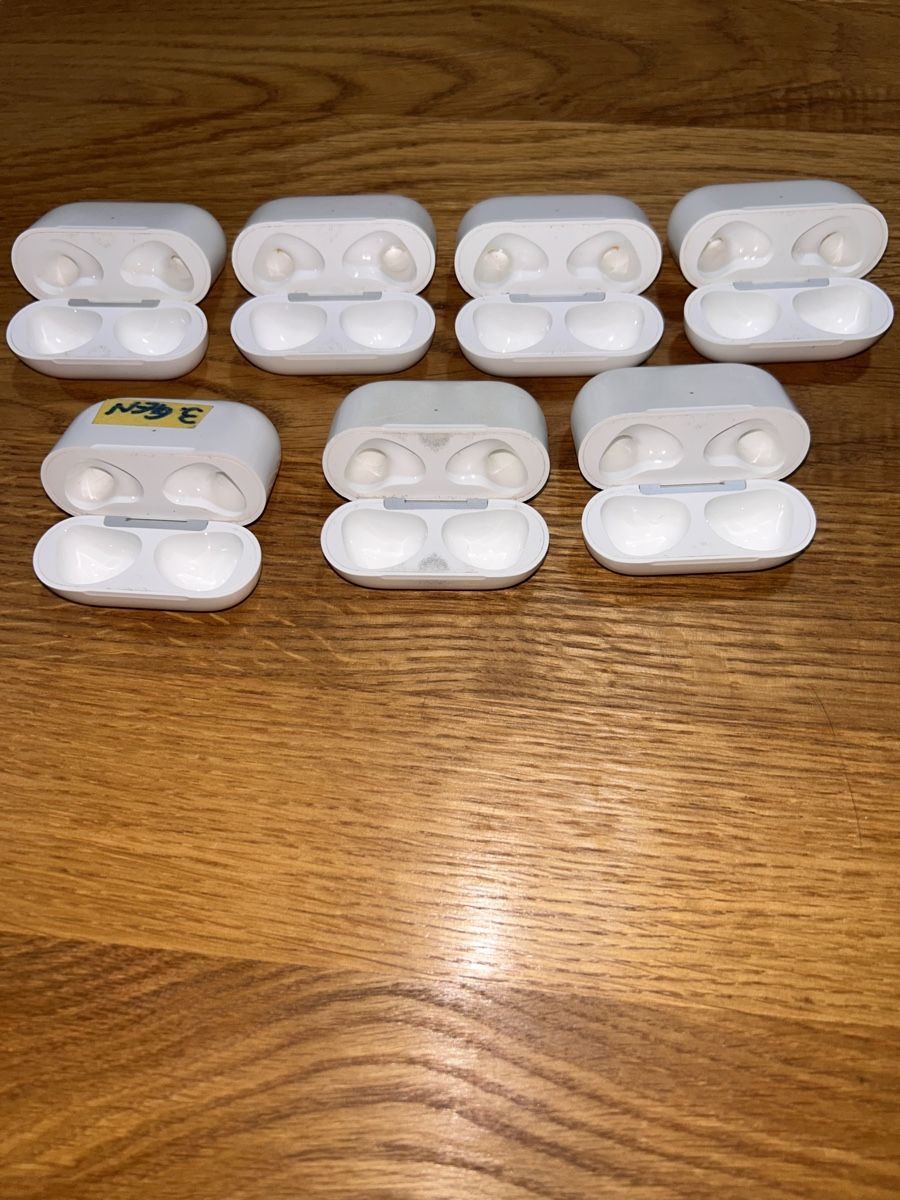 Apple Caricabatterie: 7x AirPods Pro Ladecase (3. Gen.)  – Usato da Zürich venduto da jasmin011 4