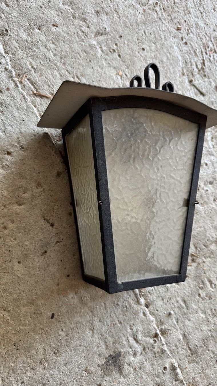 Lampade: Lampada da esterno – Usato da Monte Carasso venduto da Ely67 1