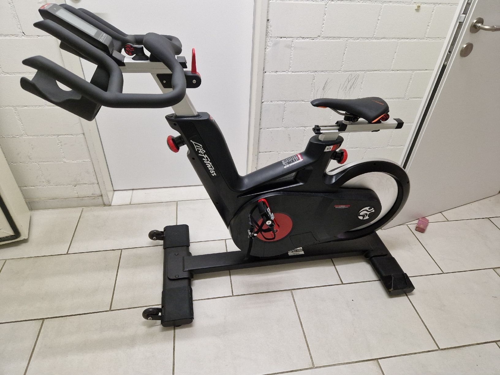 Hometrainer: indoor Cycling IC5 – Nuovo (secondo la descrizione) da Oberweningen venduto da Glf.1981