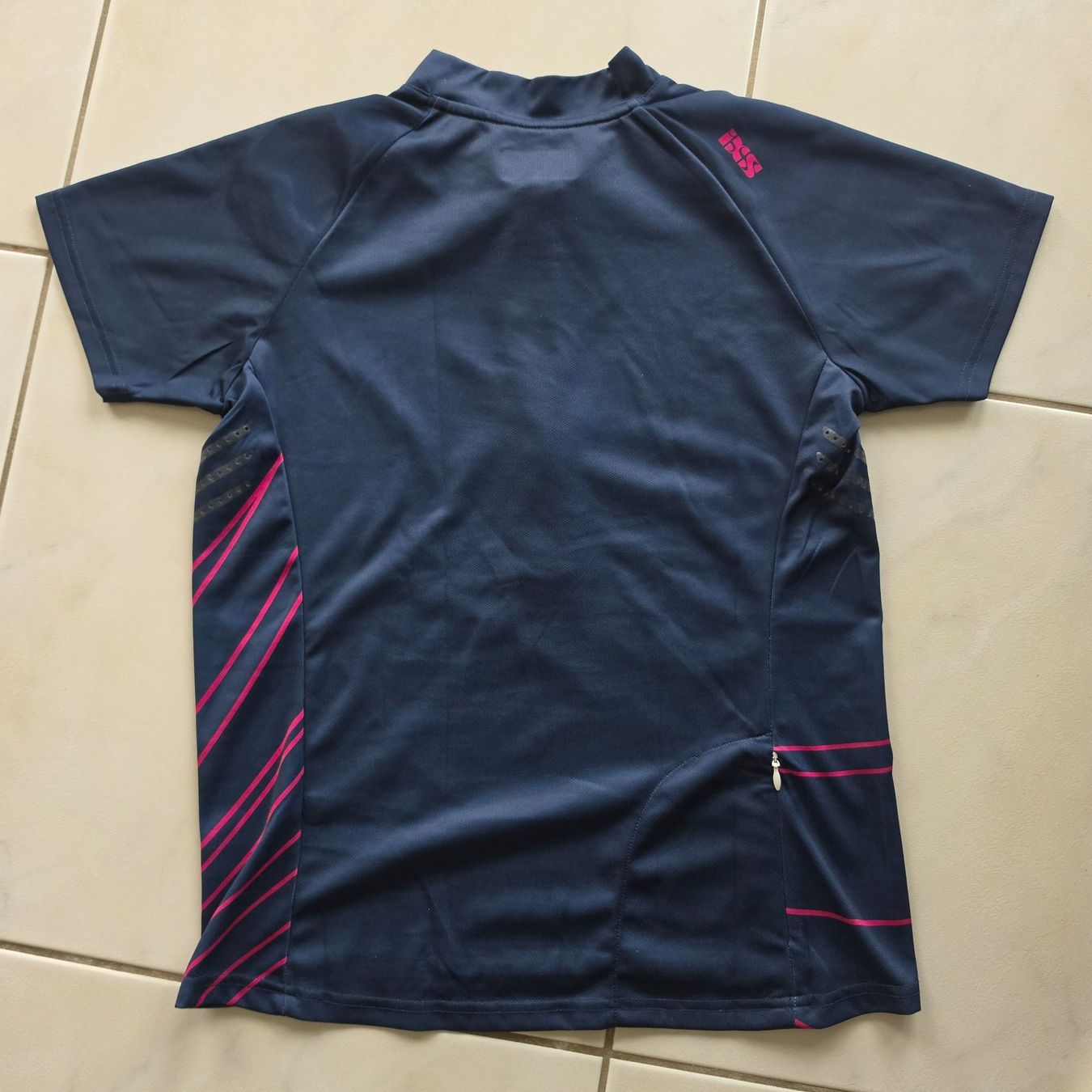 Leibchen & Hosen: Tolles Rad- oder Bikeshirt der Marke IXS Gr. L (42) – Gebraucht aus Arth von Africa44 3