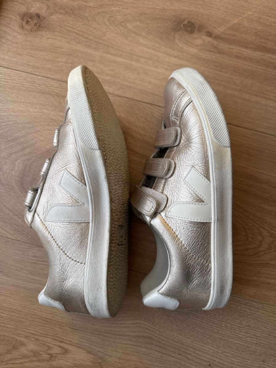 Veja Herrenschuhe: Basket veja – Gebraucht aus Grandson von fle_vb7f 1