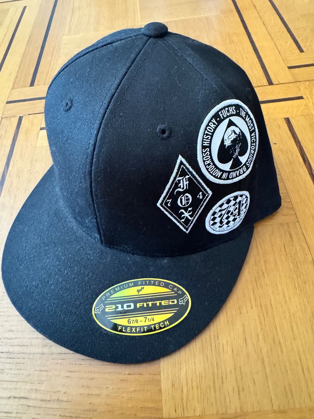 Sonstige Kleidung & Accessoires: Neue Caps Kappen RVCA div. Farben – Neu (gemäss Beschreibung) aus Seewen SZ von web_ 1