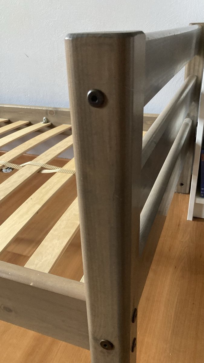 Letti: Lit FLEXA en bois massif 90x200 cm – Usato da Corcelles-Chavorn venduto da Pebble10 1