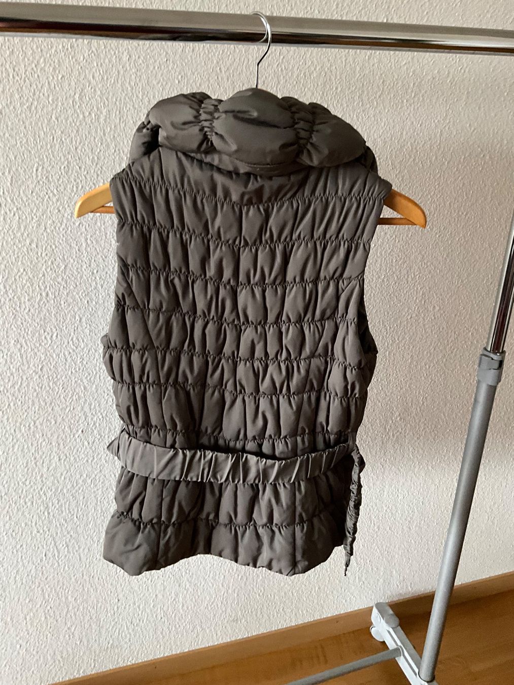 C&A Gilet & Giacche senza maniche: Steppweste  Gr. 40 – Nuovo (secondo la descrizione) da Muri b. Bern venduto da SmuriS 2
