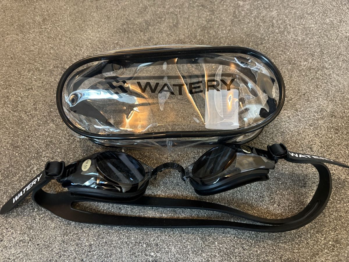 Brillen & Gläser: Lunettes de Natation avec correction hypermétropie – Neu und originalverpackt aus lausanne von cat_q9l6