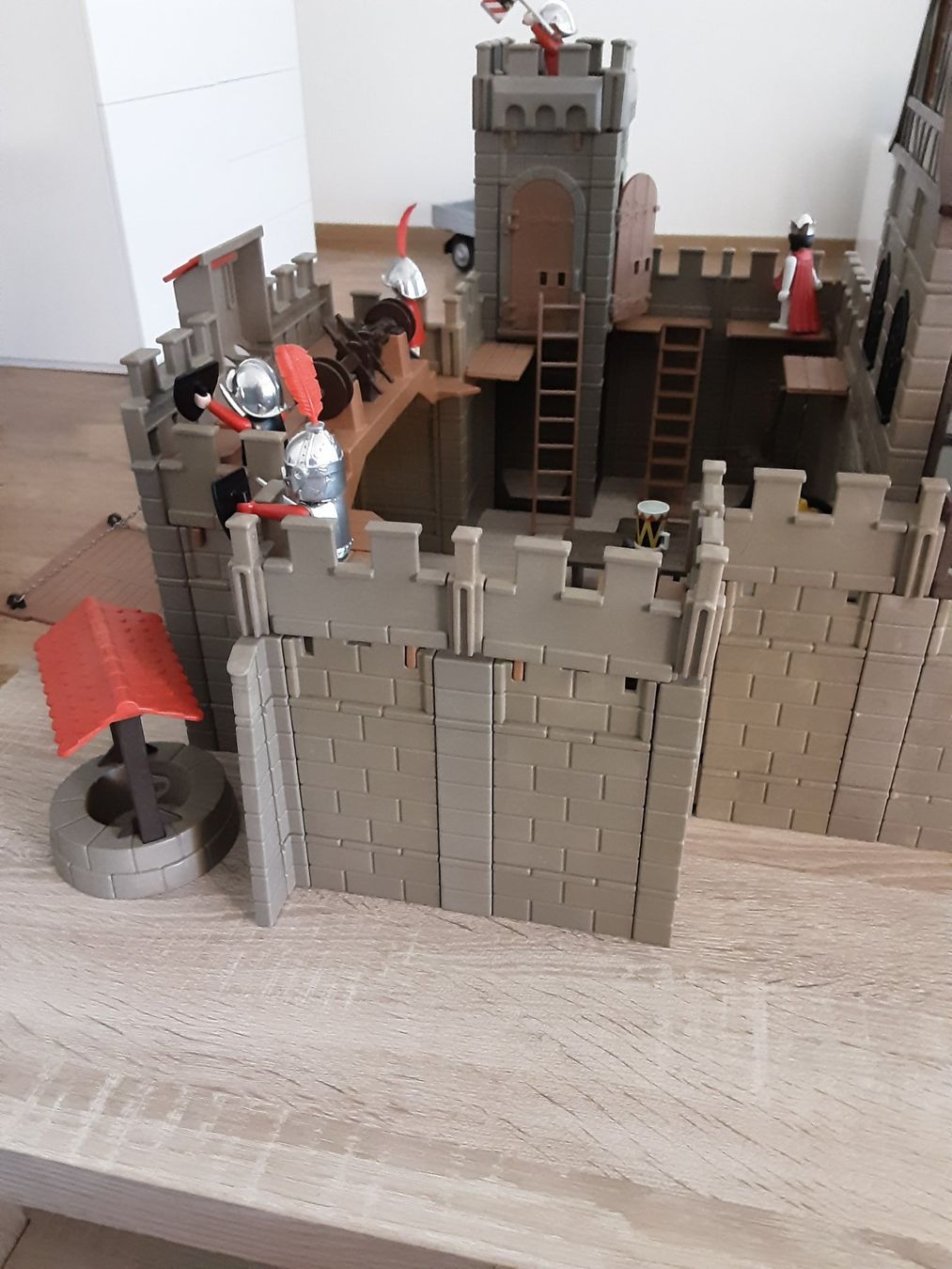 Playmobil Spielzeuge: Playmobil Burg – Gebraucht aus Unterägeri von KRD7 3
