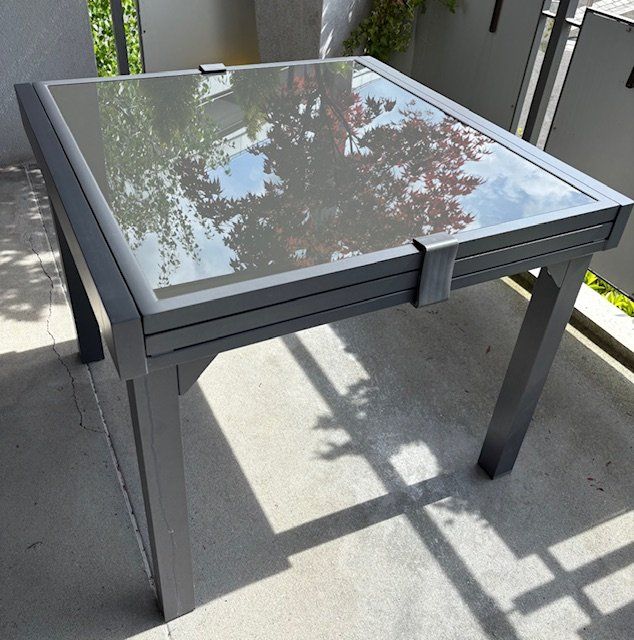 Tavoli: Gartentisch – Usato da Rotkreuz venduto da Nad_bh28