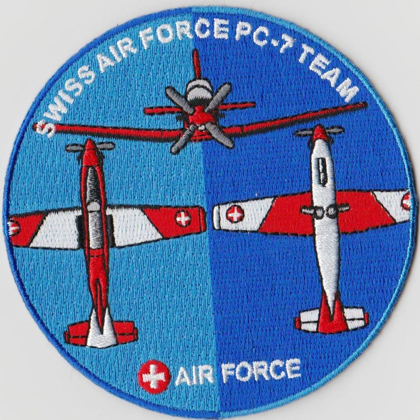 Schweizer Armee Placchette & Badge: Schweizer Luftwaffe PC-7 Team unten/oben/vorne Stoff. – Nuovo (secondo la descrizione) da Emmenbrücke venduto da F.ingl-1947