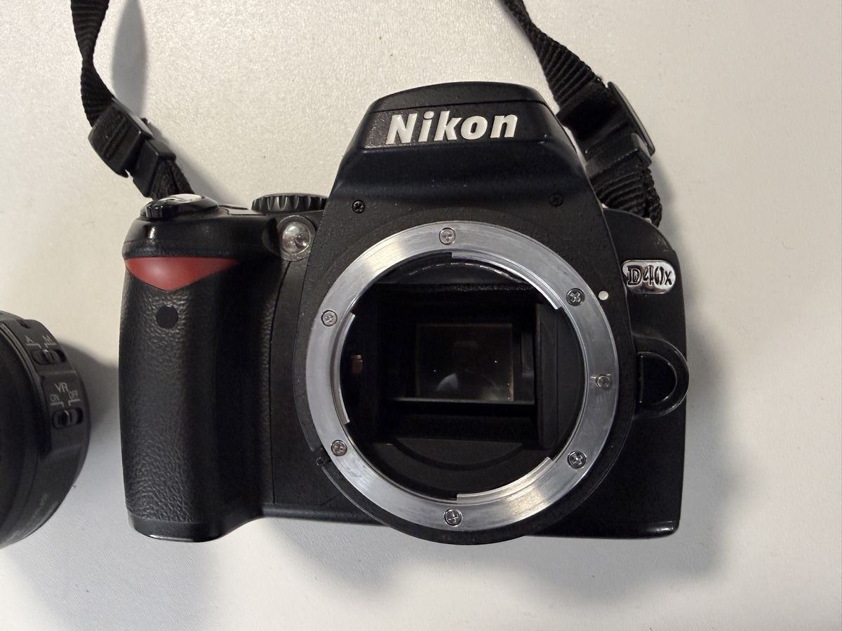 Nikon Fotocamera: Nikon D40x + Objectif 18-55mm VR + Housse Lowepro – Usato da Ardon venduto da Momovs99 5