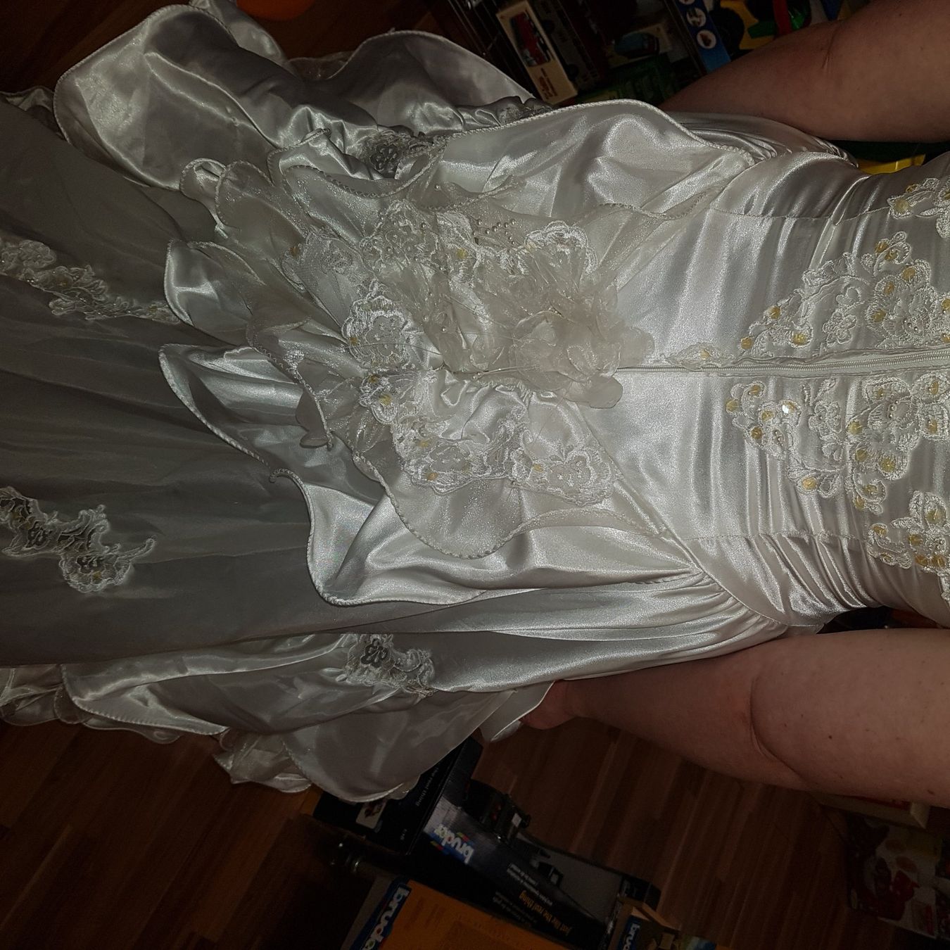 Vestiti: Brautkleid gr 40 – Usato da Schwarzenburg venduto da Flamingo07 2