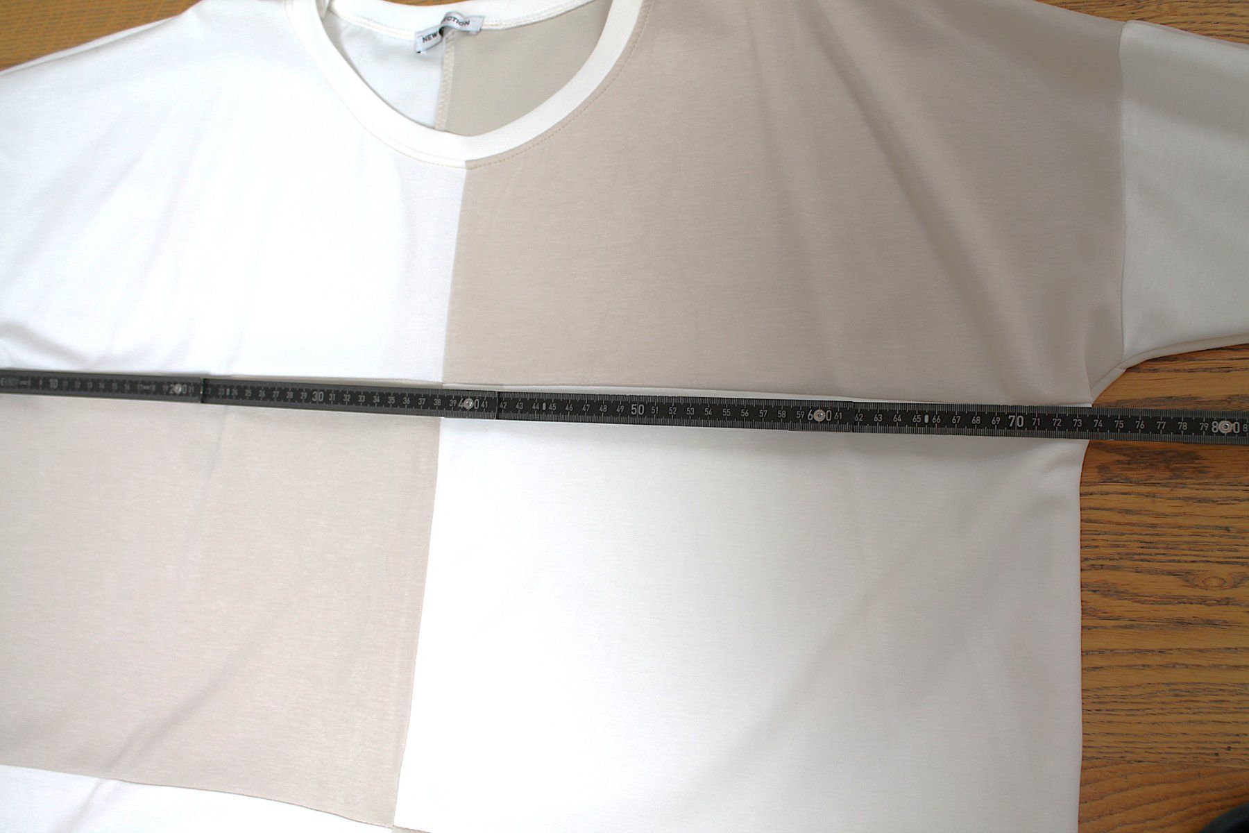 Maglioni & Felpe: Trendiger leichter Pullover, Beige/Weiss, Oversize Look – Nuovo e nell'imballaggio originale da Hüttwilen venduto da pinti55 7
