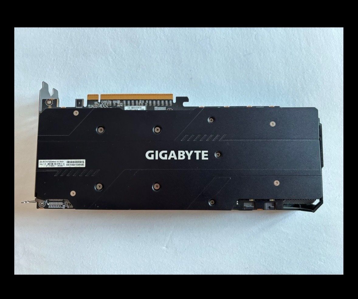 Gigabyte Schede grafiche: Gigabyte Radeon RX 5700 XT – Usato da Nyon venduto da Howen 1
