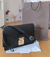 Louis Vuitton Epi SellierDragonne Clutch/Crossbody Epi Leder