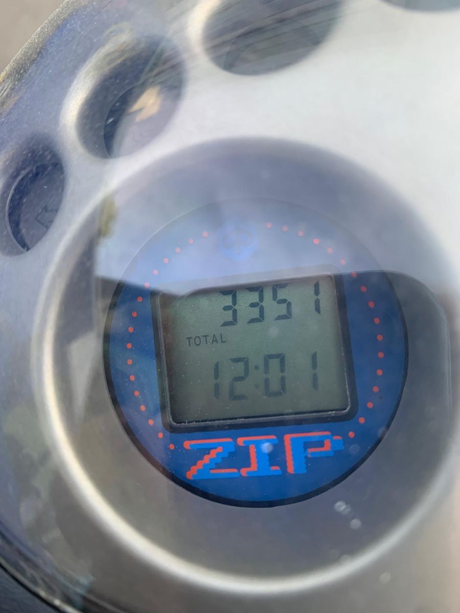 Scooter: Piaggo Zip 125 – Usato da Zürich venduto da loml_gaso 2