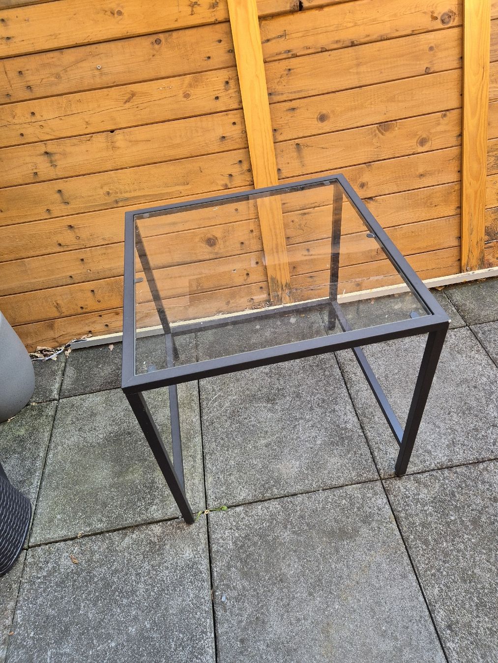 Tavoli: Lounge Tisch mit Glasplatte – Usato da Root venduto da yan1234 1