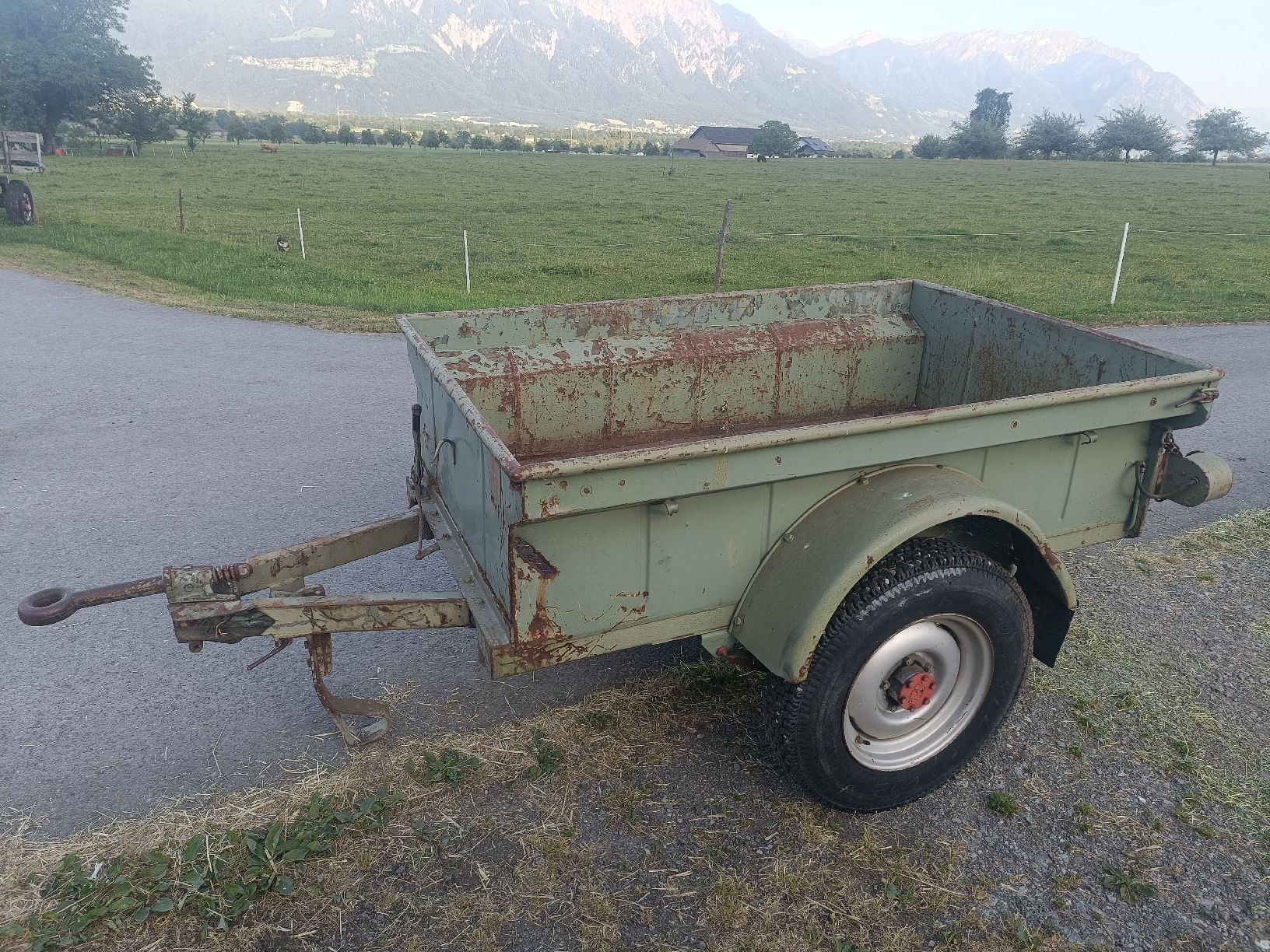 Rimorchi: Militäranhänger – Difettoso da Gams venduto da Hufschmiedth