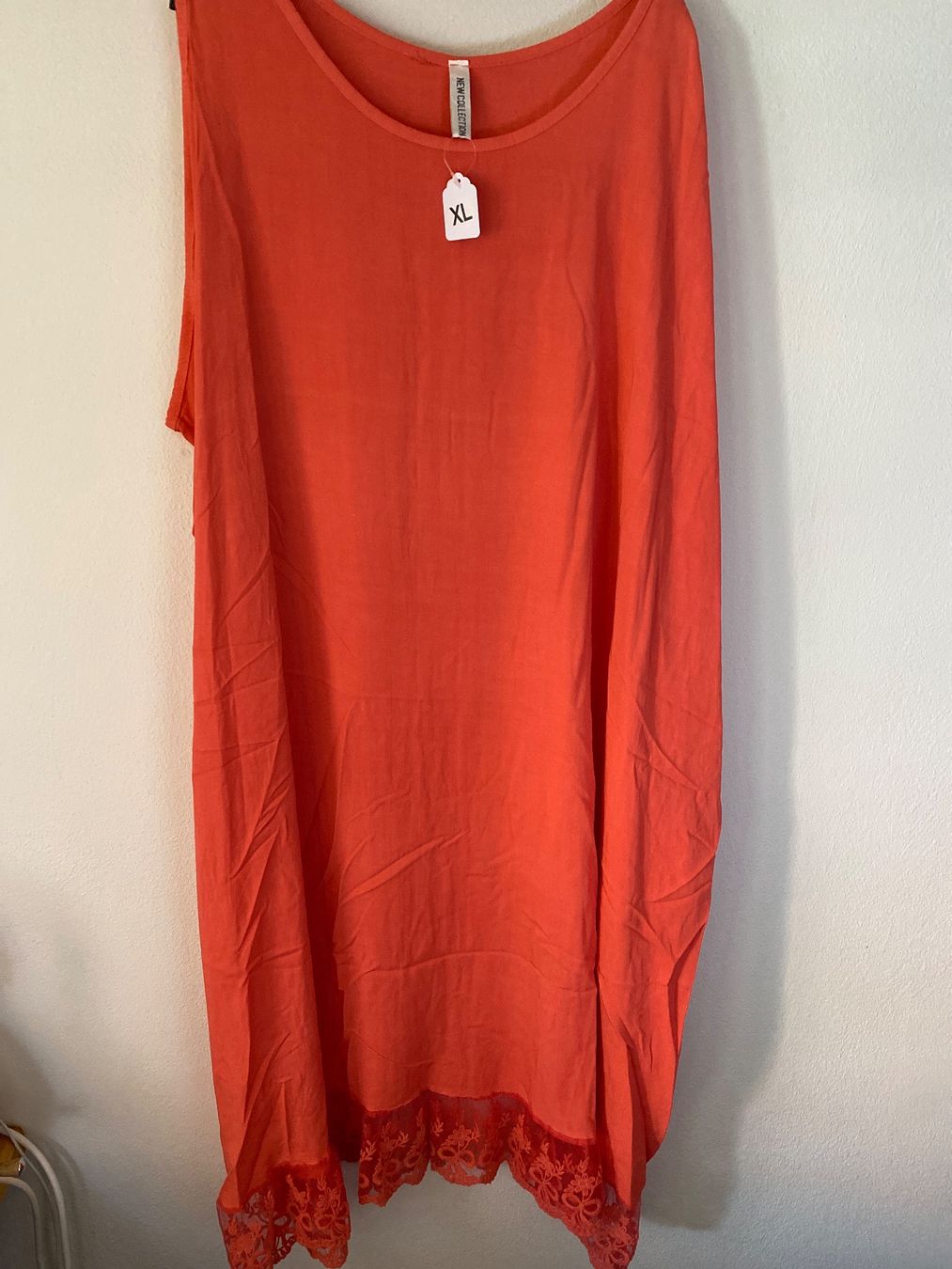 Vestiti: SOMMER KLEID DAMEN -MIT SPITZEN-ROT – Nuovo e nell'imballaggio originale da Meienried venduto da ManuelaBoutique 2