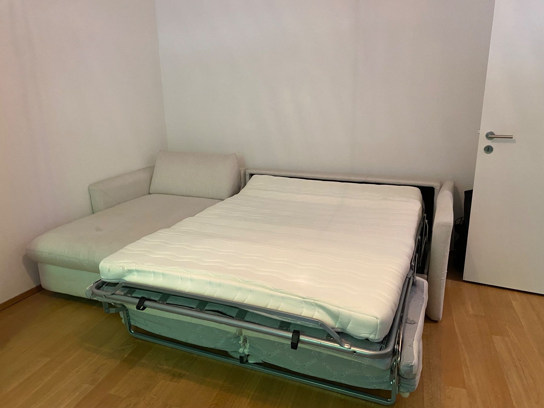Interio Divani: Bettsofa 3-Sitzer mit Ottomane – Usato da Wädenswil venduto da Ydm14 4