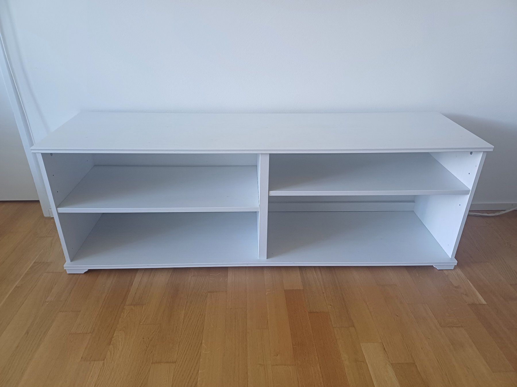 Ikea Mobili TV: TV Möbel (Ikea Borgsjö) – Usato da Winterthur venduto da Poelsi