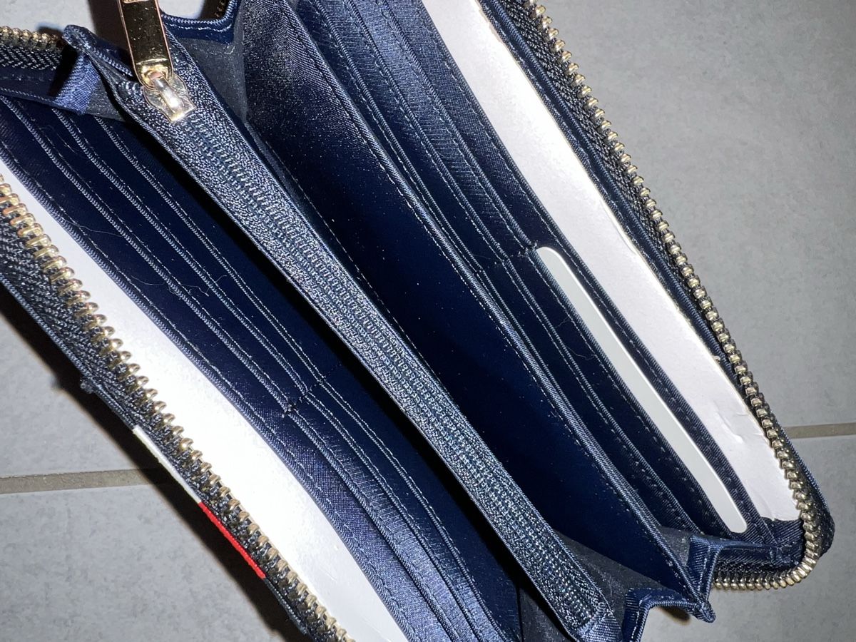Tommy Hilfiger Portamonete: Tommy Hilfiger Gelbörse Neu – Nuovo e nell'imballaggio originale da Oberentfelden venduto da Dianaaaaaa 1