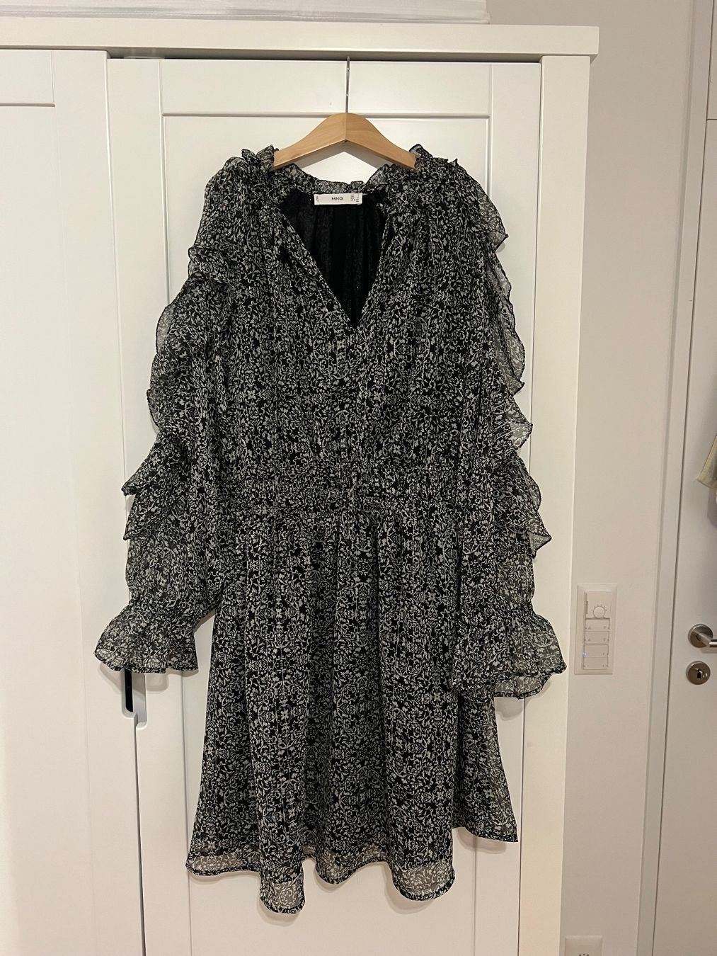 Mango Robes: Mango Kleid – D'occasion à Erlenbach par paulina.rad