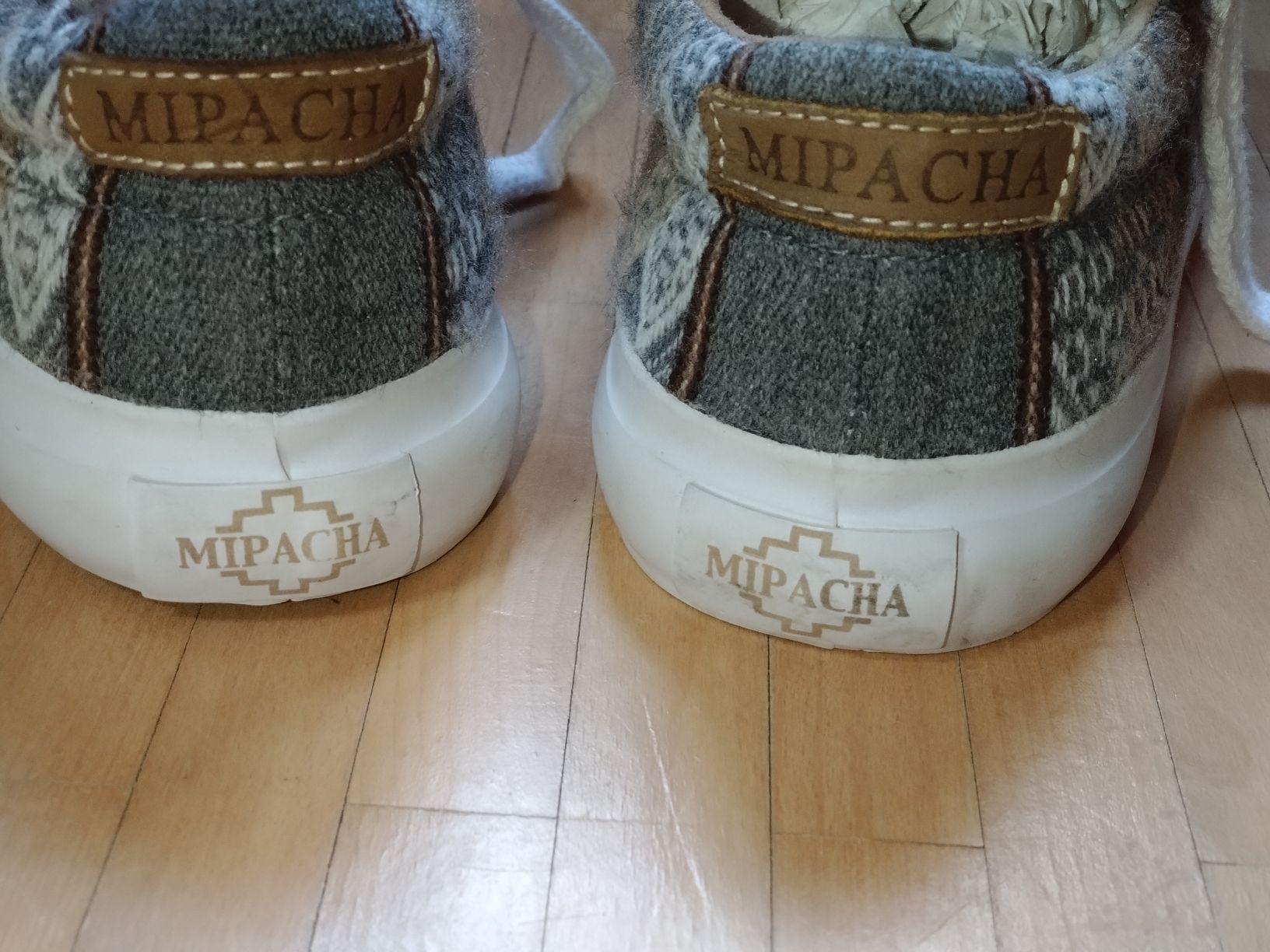Scarpe da donna: Chaussures décontractées MIPACHA, taille 37, comme neuves! – Usato da Farvagny-le-Grand venduto da LaCaverne 2
