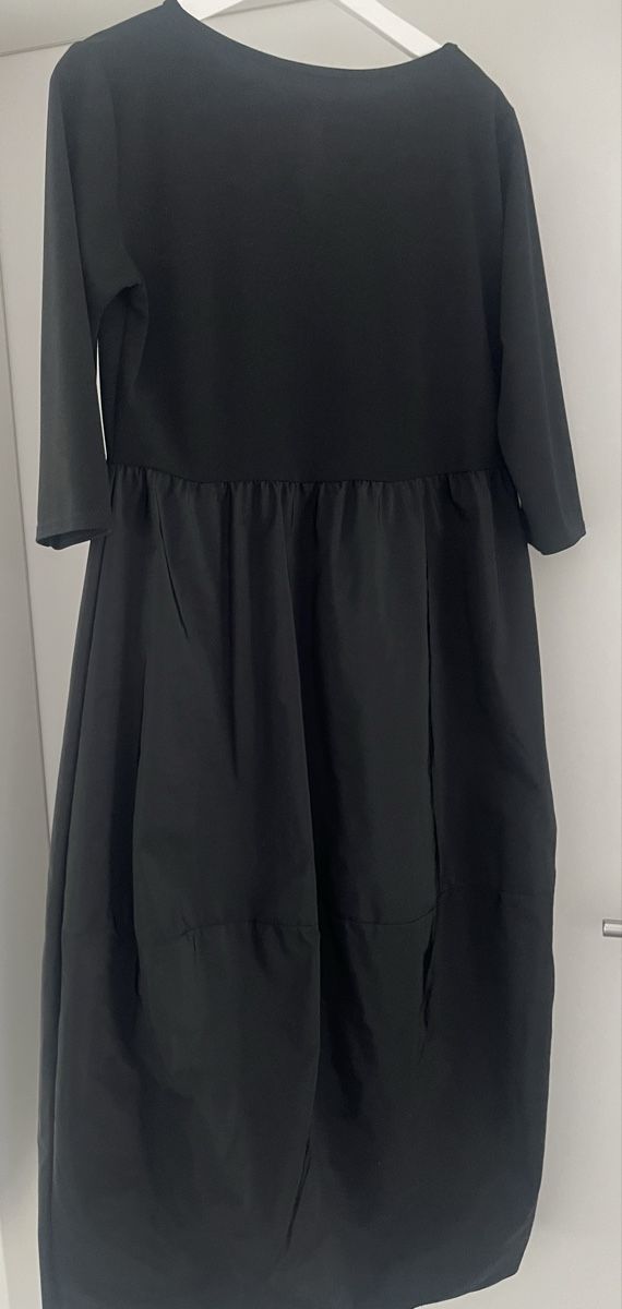 Vestiti: Kleid schwarz – Usato da Eschen venduto da regino