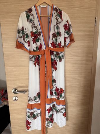Robe longue Sandro motif floral état neuf