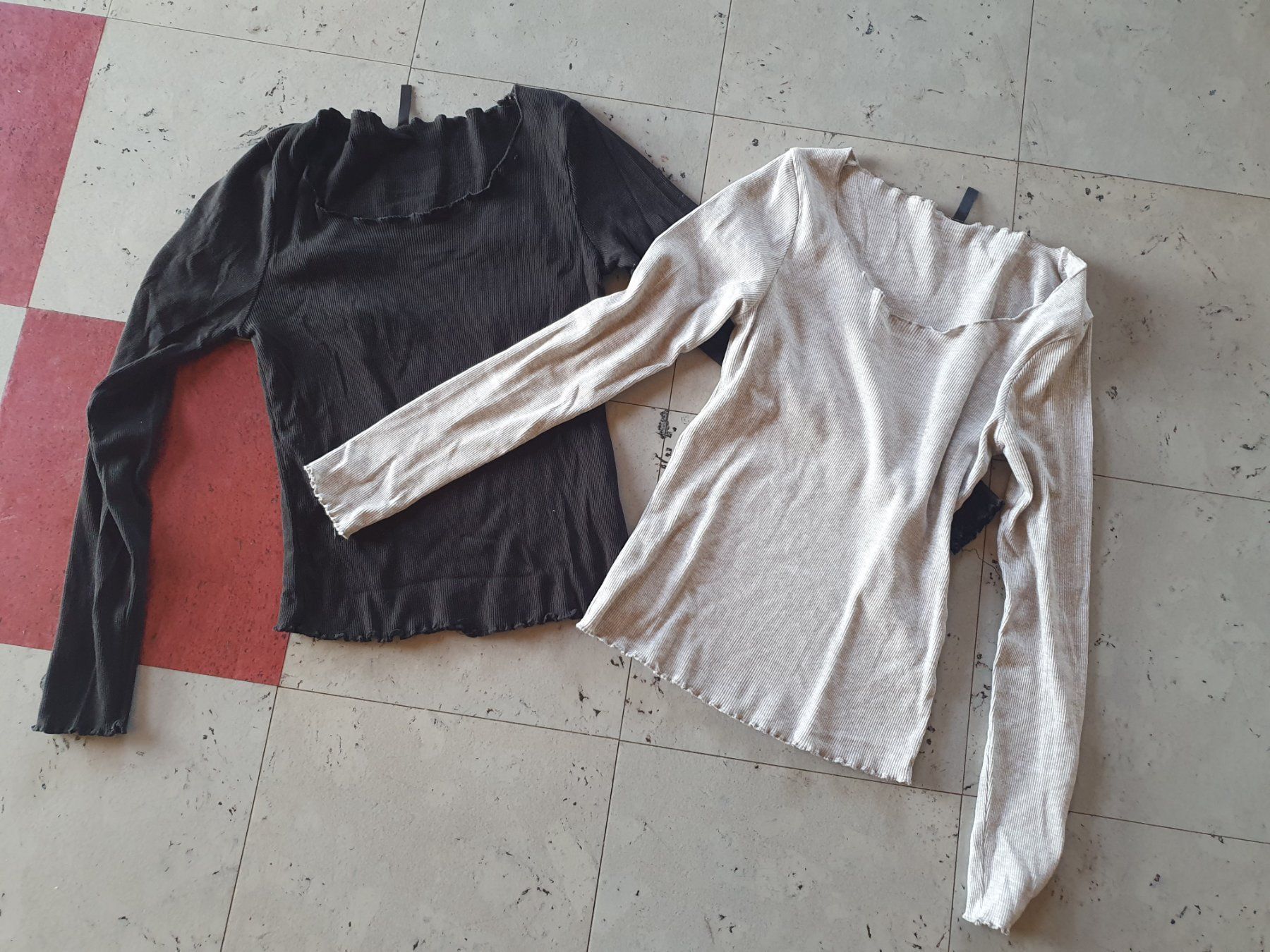 Maglioni & Felpe: Pullover – Usato da Moosseedorf venduto da Sonnenschein..